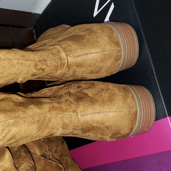 Lane Bryant Brown Over the Knee Flat Scrunch Boots 10W NWT - Picture 3 of 8